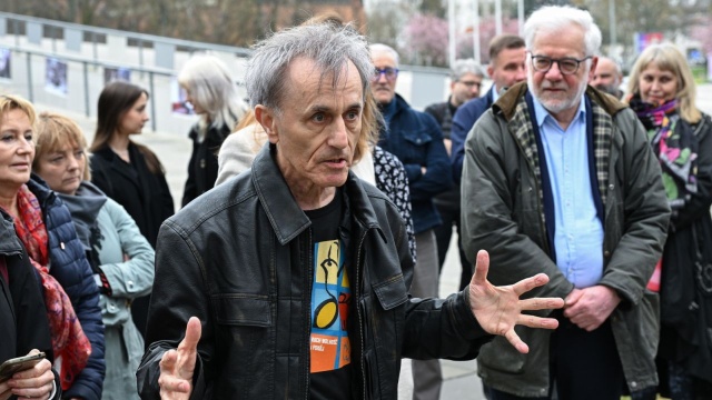 Wernisaż pt. 40 lat Ruchu Wolność i Pokój oraz debata z udziałem jego czołowych przedstawicieli odbyła się w sobotę w Szczecinie. 40 lat temu inicjatorzy Ruchu ogłosili deklarację założycielską, w której pisali m.in. o konieczności pozyskiwania Polaków dla idei pokoju.