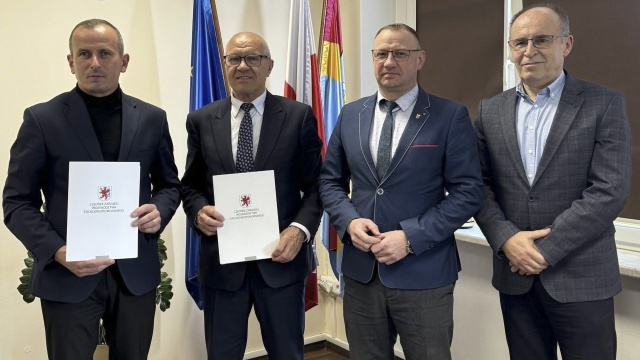 Ponad 2,5 mln zł dla Powiatu Łobeskiego i blisko 1,5 mln zł dla Powiatu Gryfińskiego - takie dotacje przyznał Urząd Marszałkowski.