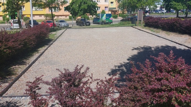 Bulodrom przy ul. Jasnej na osiedlu Słonecznym jest teraz dwukrotnie większy i ma wymiar 15 na 7 metrów.