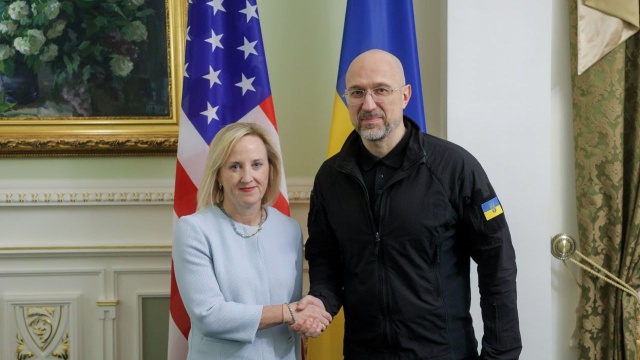 Rada Najwyższa (parlament) Ukrainy ratyfikowała w czwartek umowę międzyrządową ze Stanami Zjednoczonymi w sprawie zasobów mineralnych - poinformowali ukraińscy deputowani.