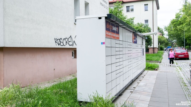 Pismo urzędowe - do znalezienia w paczkomacie. Takie rozwiązanie wprowadza polickie Starostwo Powiatowe.