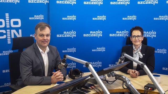 Szefowa służby cywilnej zapewnia: Wzrosną pensje urzędników