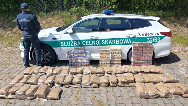 Blisko 100 kg nielegalnego tytoniu w rękach zachodniopomorskiej skarbówki.