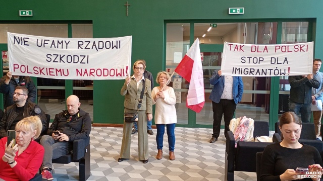 Ponad godzinna awantura rozpoczęła wtorkową sesję szczecińskiej Rady Miasta. Dotyczyła projektu nowej uchwały, którą zaproponowali radni klubu Prawa i Sprawiedliwości.