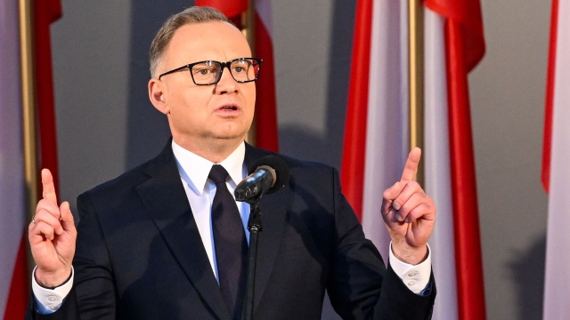 Prezydent Andrzej Duda wygłosił orędzie, w którym odniósł się do niedzielnych wyborów. Prezydent podkreślił, że nowo wybrany prezydent musi mieć silny mandat społeczny.