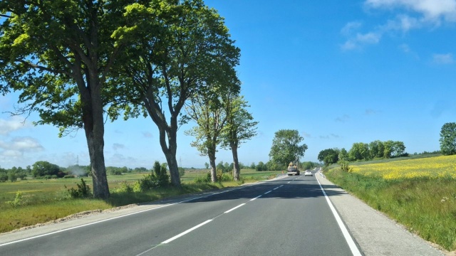 Chodzi o przebudowywany odcinek od Darłowa do granicy województwa, czyli odcinek w kierunku Ustki.