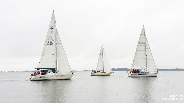 To ostatnie konsultacje i oficjalny trening przed Damskimi Regatami o Bukiet Jeziora Dąbie, które rozegrają się w Szczecinie.
