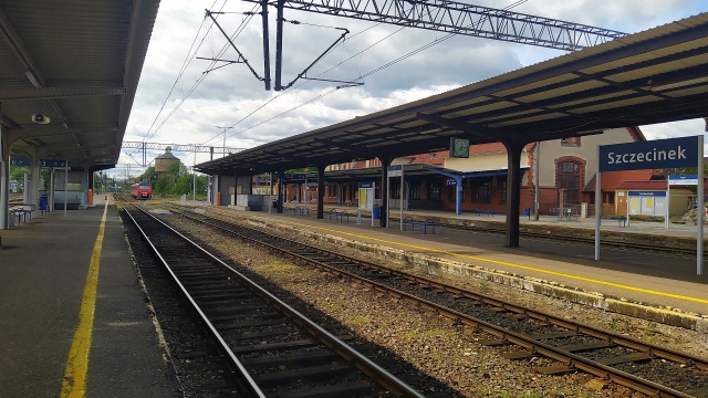 Rusza modernizacja peronów na dworcu PKP w Szczecinku. Na pierwszy ogień przebudowy idzie peron pierwszy.