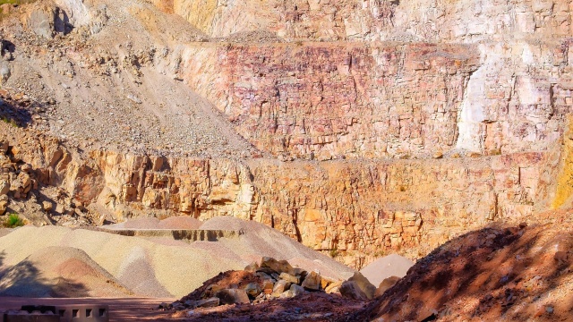 Chiny zmieniają zdanie w sprawie metali ziem rzadkich. Jedna z tamtejszych firm zajmujących się ich obrotem poinformowała o uzyskaniu licencji eksportowej.