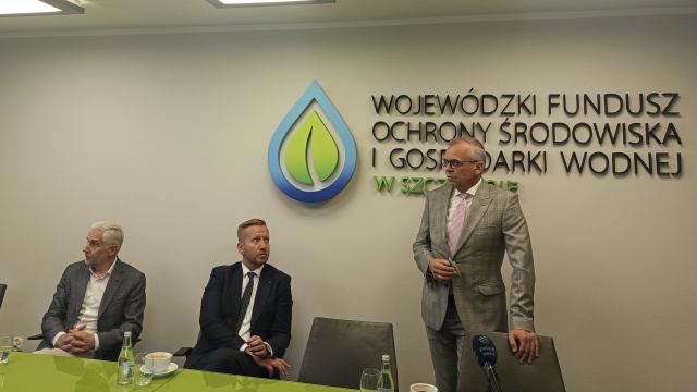 Nowy sprzęt i środki ochrony osobistej dla strażaków ochotników ze 102 zachodniopomorskich remiz OSP. To wszystko w ramach Programu Bezpieczny Strażak.