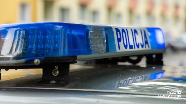 Uczeń jednego z liceów w Nowogardzie zatrzymany - wywołał fałszywy alarm bombowy. Szkoła odwołała uroczystość zakończenia roku.