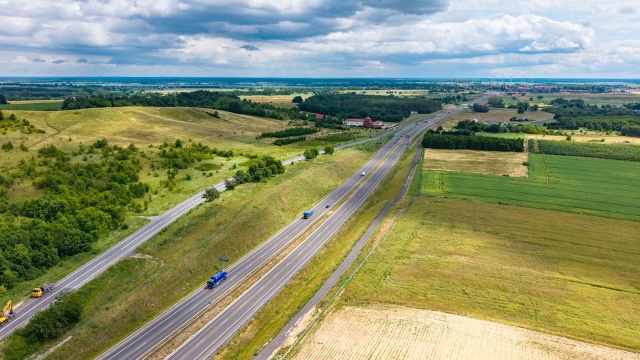 Będzie łatwiej dojechać nad morze. Można już jeździć dwiema jezdniami na S3 na odcinku Międzyzdroje-Wolin.