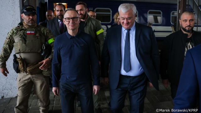 To ostatnia taka wizyta polskiego polityka na Ukrainie. Polski prezydent odwiedza Kijów po raz dziesiąty od czasu wybuchu pełnoskalowego konfliktu u naszych wschodnich sąsiadów.