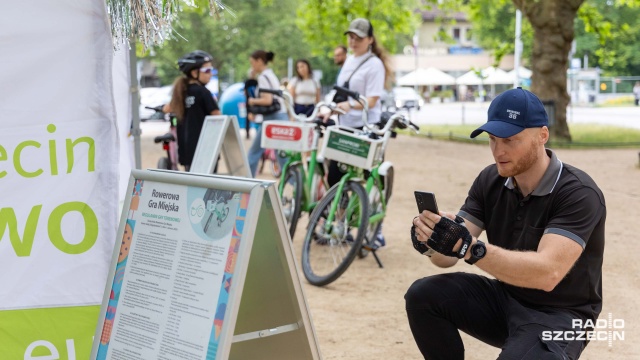 W czasie tej zabawy rozrusza się zarówno ciało, jak i umysł. Mowa o rowerowej grze miejskiej, która trwa w Szczecinie.