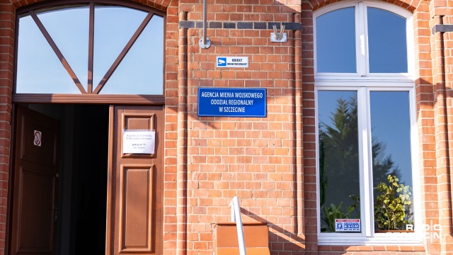 Auta ciężarowe, jachty żaglowe czy sprzęt elektroniczny - to wszystko będzie można kupić w siedzibie szczecińskiego oddziału Agencji Mienia Wojskowego. 4 lipca odbędzie się przetarg publiczny.