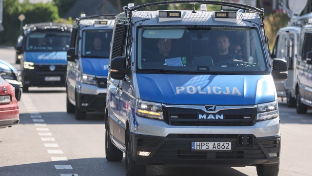 Jeszcze więcej policjantów oraz funkcjonariuszy jednostek specjalnych i Straży Granicznej skierowano w rejon poszukiwań Tadeusza Dudy.