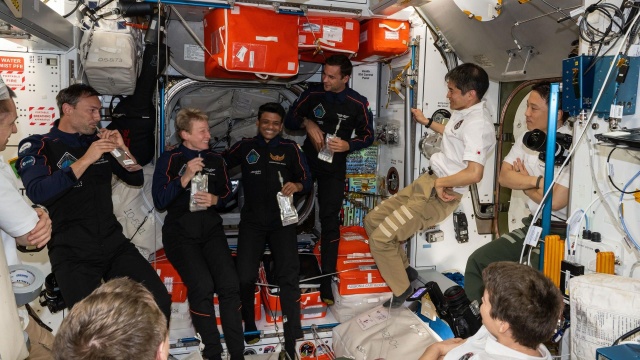 Mija piaty dzień roboczy polskiego astronauty Sławosza Uznańskiego-Wiśniewskiego na Międzynarodowej Stacji Kosmicznej.