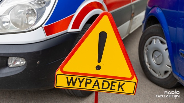 Motorowerzysta w szpitalu po zderzeniu z samochodem osobowym.