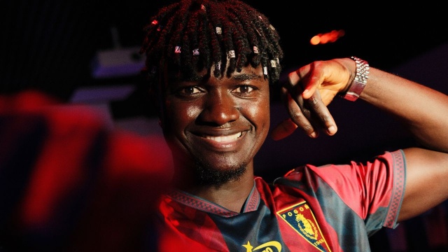 Musa Juwara podpisał trzyletni kontrakt ze szczecińskim klubem.