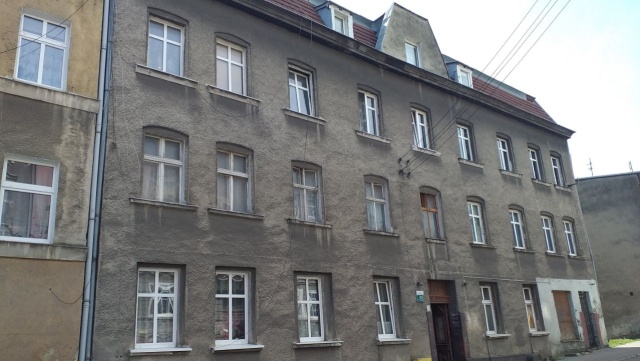 Remont przejdą budynki przy ulicy Nad Odrą 30 i w al. Wyzwolenia 82. Oba znajdują się w Gminnej Ewidencji Zabytków.