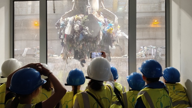 To rzadka okazja, aby zobaczyć jak produkuje się w Szczecinie energię i dokąd trafiają odpady zmieszane.