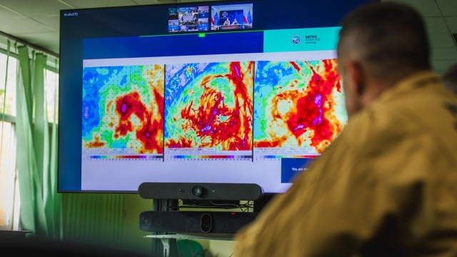 Zachodniopomorscy strażacy pomogą w walce ze skutkami burz i nawałnic. W centralnej i południowej części Polski wydano ostrzeżenia trzeciego stopnia przed burzami i intensywnymi opadami deszczu.