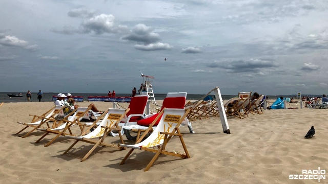 Kapryśna pogoda, a może finanse W tym roku początek wakacji nad Bałtykiem nie jest rekordowy pod względem przyjazdu turystów. By to sprawdzić, zajrzeliśmy do Świnoujścia.