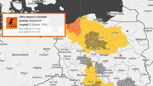 Na północy kraju obowiązują ostrzeżenia II stopnia przed silnym deszczem z burzami, przewidywane są tam opady deszczu punktowo do 70 mm na zachodzie wiatr może osiągnąć w porywach do 70 kmh - poinformował w środę Instytut Meteorologii i Gospodarki Wodnej. Część Pomorza jest objęta alertem RCB.