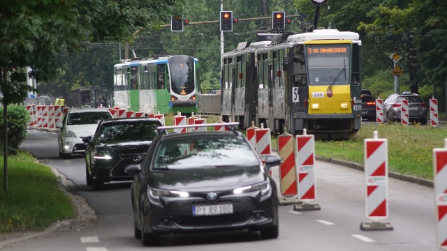 Od poniedziałku zwężone zostaną oba pasy ruchu w ciągu ul. Matejki. Chodzi o odcinek między placem Rodła, a skrzyżowaniem z ulicą Malczewskiego.