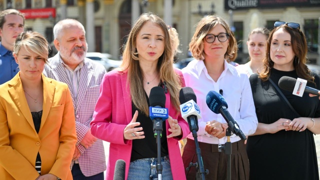 Ministerstwo Rodziny, Pracy i Polityki Społecznej pracuje nad ustawą zakazującą bezpłatnych staży. Na nowych rozwiązaniach skorzystają młodzi pracownicy.