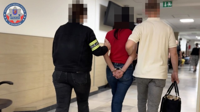 Oszukali 60-latkę ze Szczecina metodą na polityka. Kobieta i mężczyzna trafili do aresztu.