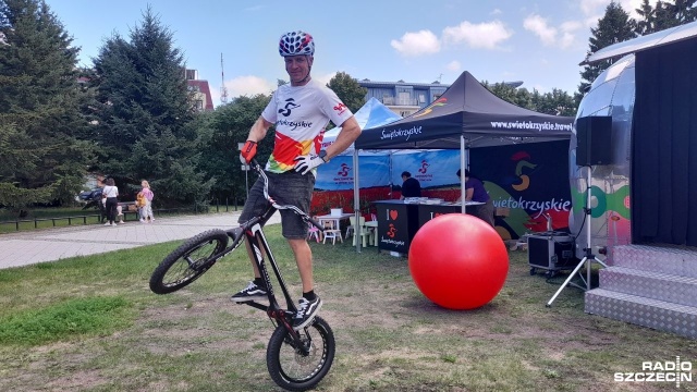 Smaki regionu, kino 5D i przewodniki o zachwycających zakątkach Polski - tak przedstawiciele woj. świętokrzyskiego zachęcają w Świnoujściu do odwiedzenia ich stron.