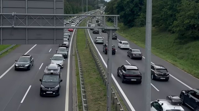 Spore problemy mają kierowcy, którzy jadą nad morze i znad morza wracają.