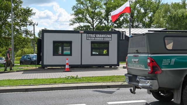 Straż Graniczna ma kontener, a patrole obywatelskie nowe wyznaczone miejsce [ZDJĘCIA]