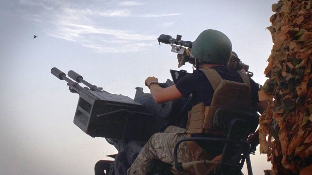 Minionej nocy ukraińska obrona powietrzna zestrzeliła bądź zneutralizowała 70 ze 100 rosyjskich dronów. Były one wysłane między innymi z Obwodu Kurskiego i z okupowanego przez Rosjan Krymu.