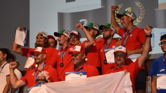 Kadra Narodowa U-25 rywalizowała w wędkarstwie spławikowym w zawodach na rzece Guadiana w Hiszpanii. Kadra przywiozła dwa złote medale - jeden drużynowy, drugi indywidualny zdobyty przez Bartosza Krzyżaka.