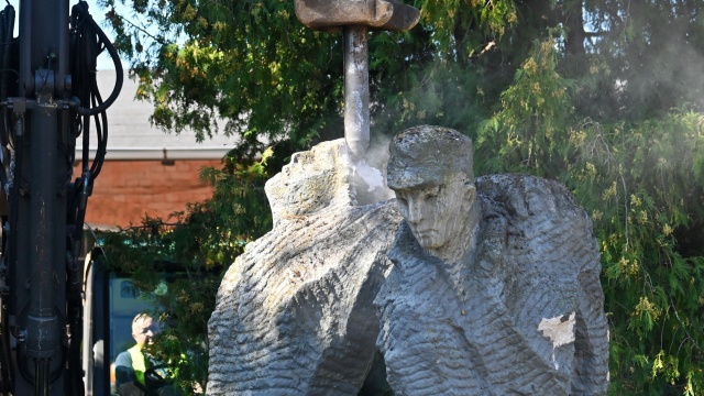 Pomnik polsko-radzieckiego braterstwa broni zniknął z Płotów.