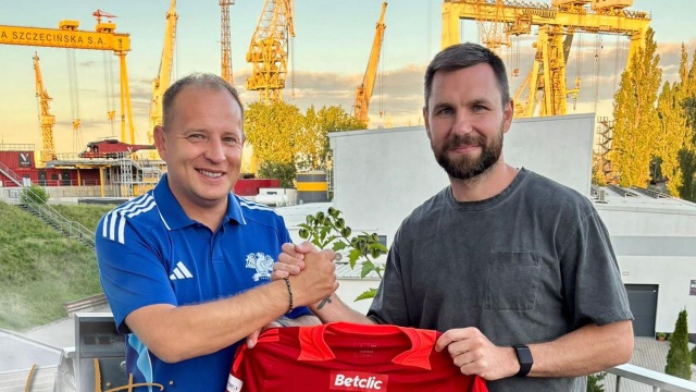 Mikołaj Lebedyński został nowym piłkarzem Świtu. 34-letni napastnik podpisał roczny kontrakt ze szczecińskim klubem z opcją przedłużenia umowy o kolejne 12 miesięcy.