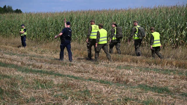 Wojskowy dron eksplodował, a następnie spadł na pole kukurydzy w Osinach w powiecie łukowskim - takie są wstępne ustalenia zespołu śledczych z Prokuratury Okręgowej w Lublinie.