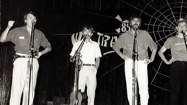 Zapraszamy na podróż przez 40 lat świnoujskiego festiwalu Wiatrak, czyli najzabawniejsze momenty z przeszłości, zaskakujące piosenki i anegdoty.