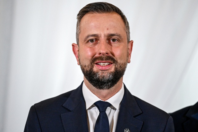 Koalicja rządząca ponowi inicjatywę zamrożenia cen prądu i rozwoju odnawialnych źródeł energii - zapowiada wicepremier Władysław Kosiniak-Kamysz.