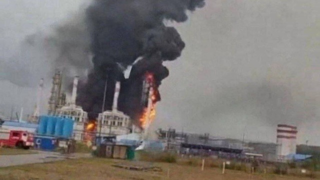 Ukraińska Służba Bezpieczeństwa zaatakowała dronami rosyjski terminal w porcie Ust-Ługa nad Zatoką Fińską - pisze agencja Ukrinform, powołując się na źródła w USB.