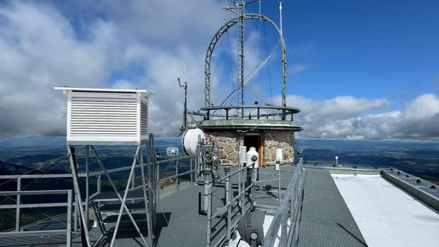 Jak informuje IMGW, północna połowa Europy znajdzie się pod wpływem niżów znad Atlantyku i Finlandii, nad resztą kontynentu pogodę kształtować będą słabe wyże.