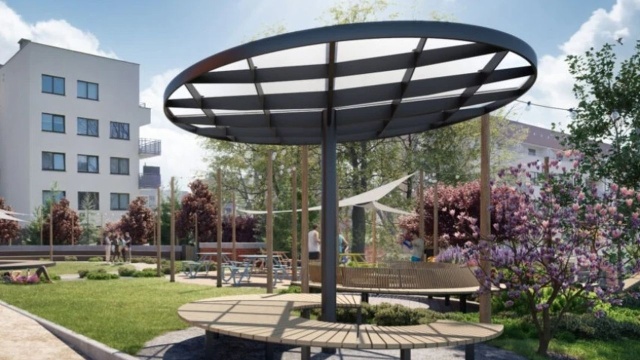 Wykonawca przejął teren budowy. Wkrótce pojawi się tam scena z betonowym siedziskiem i zadaszenia w kształcie żagli.