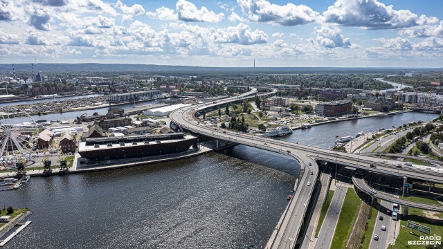 Teren szczecińskiego Międzyodrza, na którym do niedawna ustawiony był namiot koncertowy Opery, zostanie sprzedany.