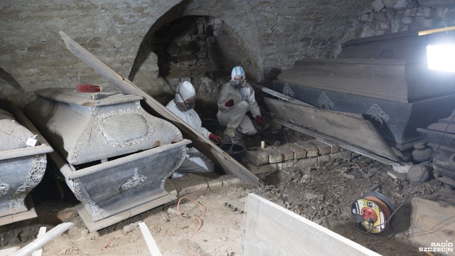 Archeolodzy ze Szczecina badają szczątki rodziny von Wedel. Badania prowadzone są w zabytkowym kościele w miejscowości Krępcewo pod Stargardem.