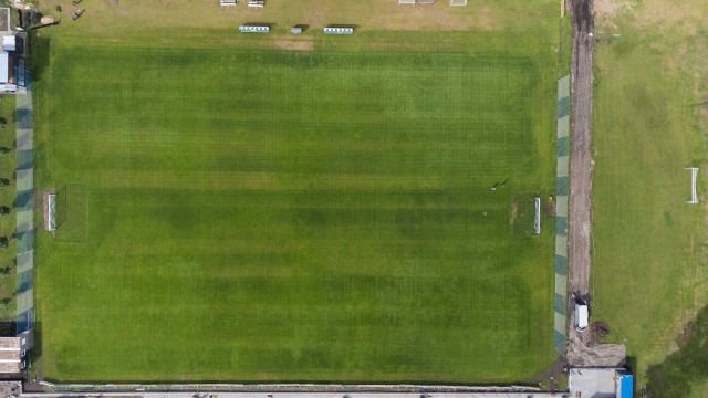 Piłkarze Świtu przegrali z pogodą. Z powodu zalanej murawy na stadionie przy Stołczyńskiej nie odbył się mecz szczecińskiej drużyny z Sokołem Kleczew w 2 lidze.
