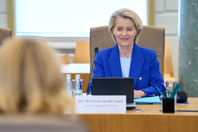 Przewodnicząca Komisji Europejskiej Ursula von der Leyen spotka się w niedzielę z premierem Donaldem Tuskiem na granicy polsko-białoruskiej.