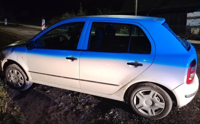 3,5 promila alkoholu w organizmie i trzy sądowe zakazy prowadzenia pojazdów - miał kierowca, który spowodował kolizję w miejscowości Barzowice pod Darłowem.