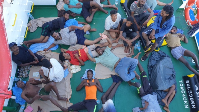 Statki Polskiej Żeglugi Morskiej wzięły udział w akcji ratowniczej na Morzu Śródziemnym.